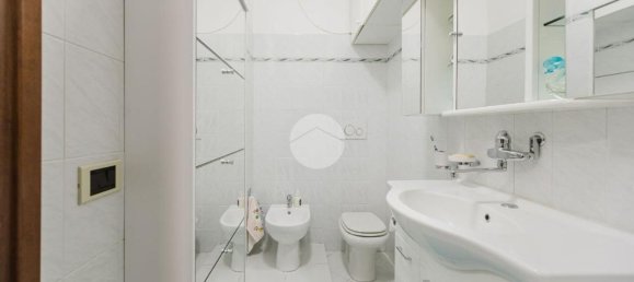 Apartamento de 3 habitaciónes en Bollate, Italy No. 59717 25