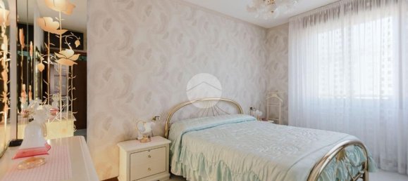 Apartamento de 3 habitaciónes en Bollate, Italy No. 59717 21