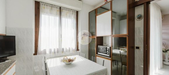 Apartamento de 3 habitaciónes en Bollate, Italy No. 59717 12