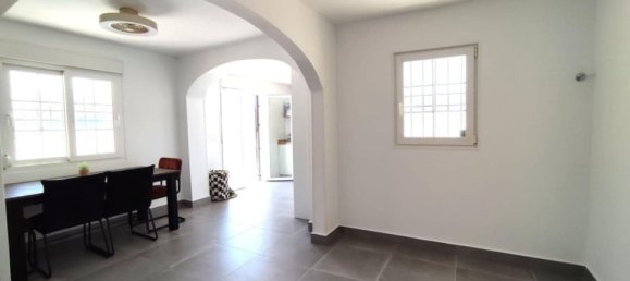 2 bedrooms Villa in Alicante, Spain No. 176474 3