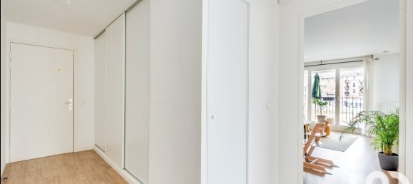 3 bedrooms Apartment in Pantin, France No. 144552 14