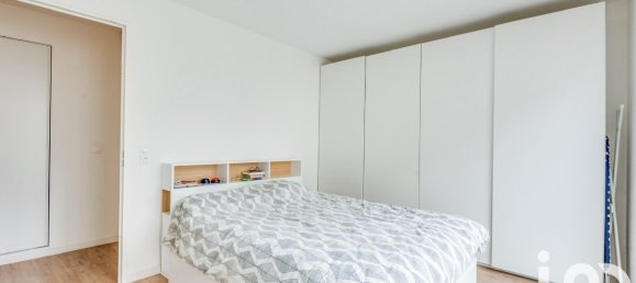 3 bedrooms Apartment in Pantin, France No. 144552 8