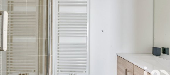 3 bedrooms Apartment in Pantin, France No. 144552 12