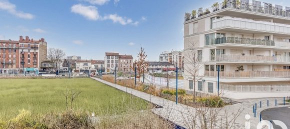 3 bedrooms Apartment in Pantin, France No. 144552 4
