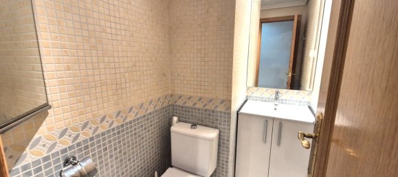 Apartamento de 3 dormitorios en Badajoz, Spain No. 168946 8