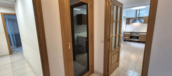 Apartamento de 3 dormitorios en Badajoz, Spain No. 168946 6