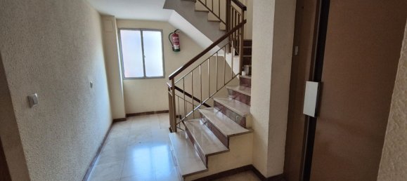 Apartamento de 3 dormitorios en Badajoz, Spain No. 168946 35