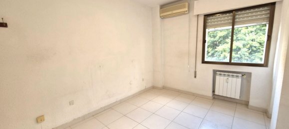Apartamento de 3 dormitorios en Badajoz, Spain No. 168946 16