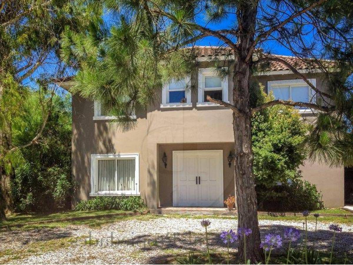 Casa T4 em Pilar, Argentina N.º 78699