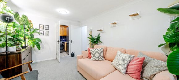 2 bedrooms Apartment in London, United Kingdom No. 7636 4