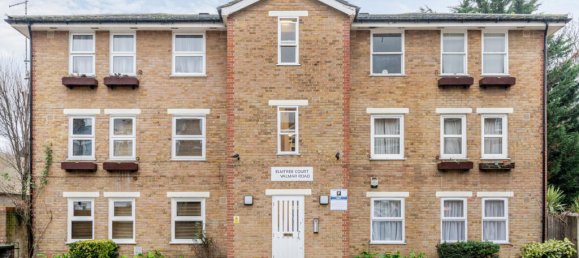 2 bedrooms Apartment in London, United Kingdom No. 7636 2