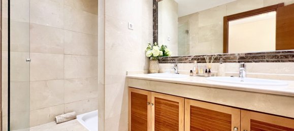 3 bedrooms Townhouse in Estepona, Spain No. 137699 22