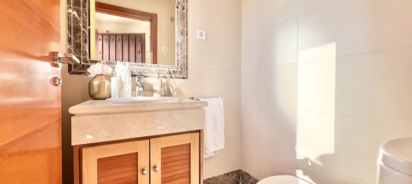 3 bedrooms Townhouse in Estepona, Spain No. 137699 7