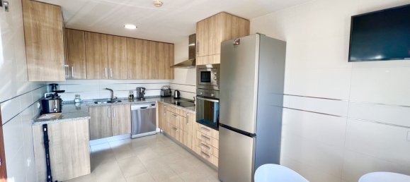 3 bedrooms Townhouse in Estepona, Spain No. 137699 5