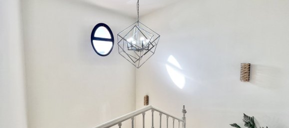 3 bedrooms Townhouse in Estepona, Spain No. 137699 18