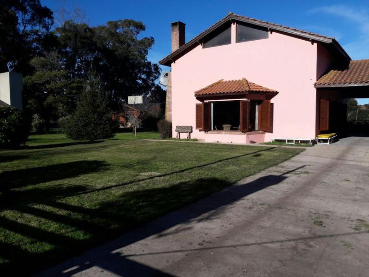 2 bedrooms House in Mar del Plata, Argentina No. 72568