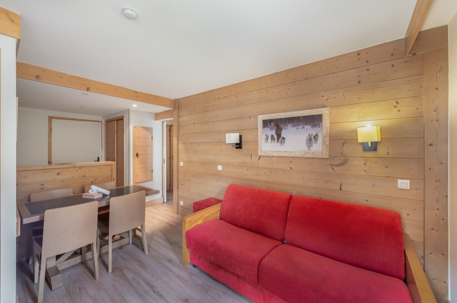 1 bedroom Apartment in Les Belleville, France No. 597