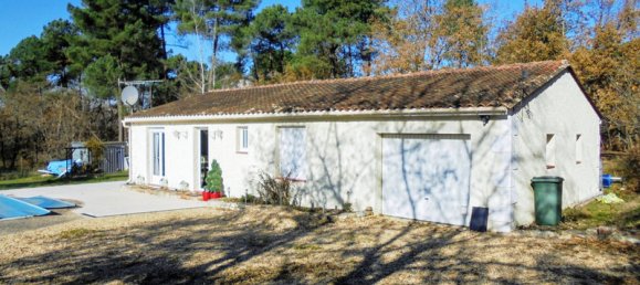 2 bedrooms House in Saint-Martin-de-Riberac, France No. 103926 5