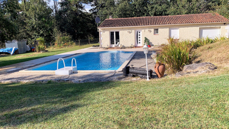2 bedrooms House in Saint-Martin-de-Riberac, France No. 103926