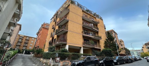 7 rooms Apartment in Rome, Italy No. 166110 12