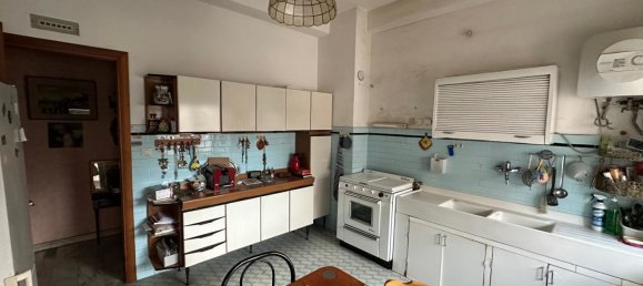 7 rooms Apartment in Rome, Italy No. 166110 25