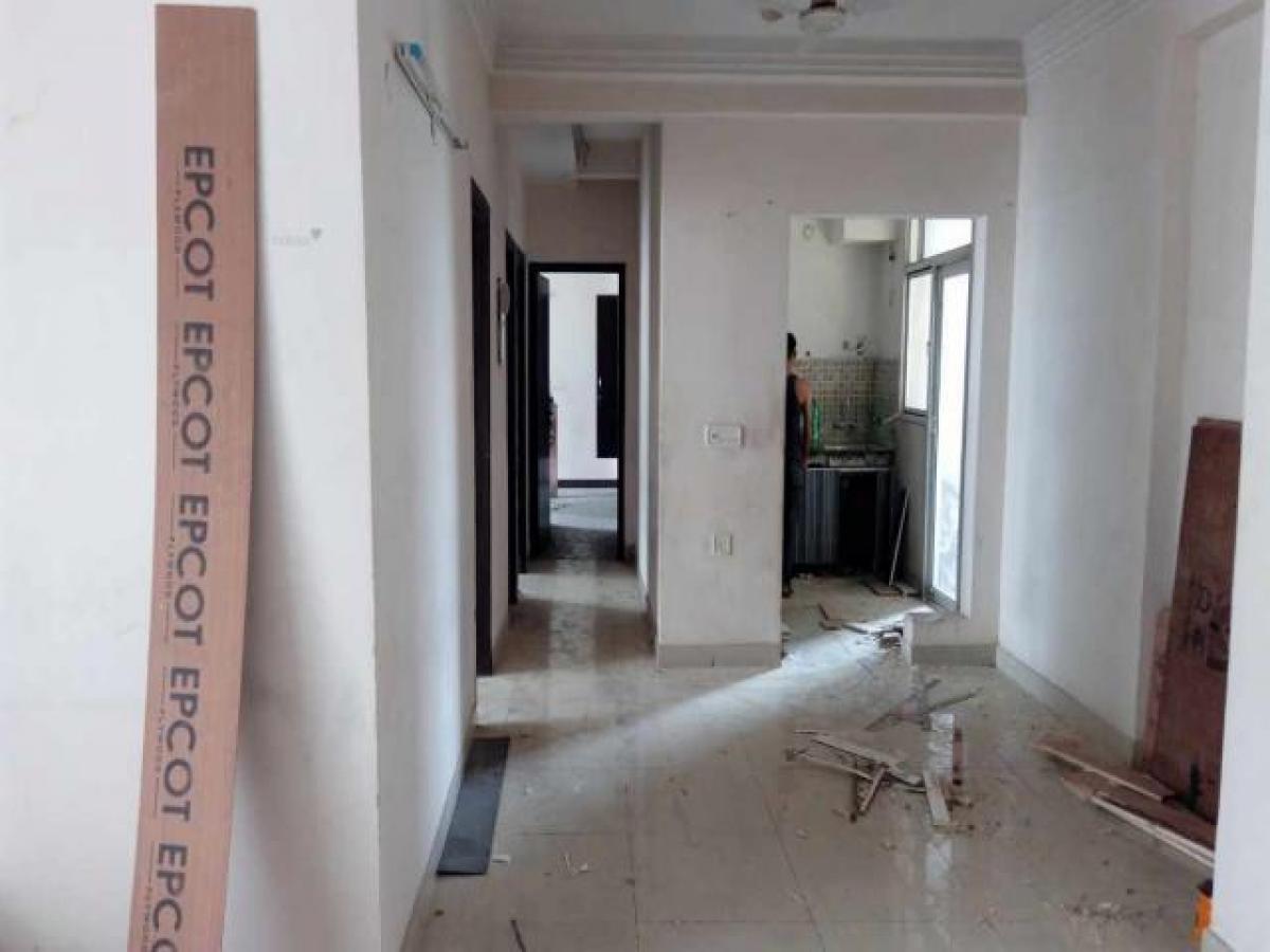 Дом с 3 спальнями в Газиабад, Индия № 12069