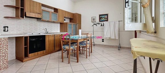 8-Zimmer Wohnung in Saviano, Italy, Nr. 37326 37