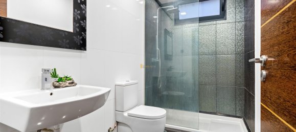 3 bedrooms House in Funchal, Portugal No. 25068 7