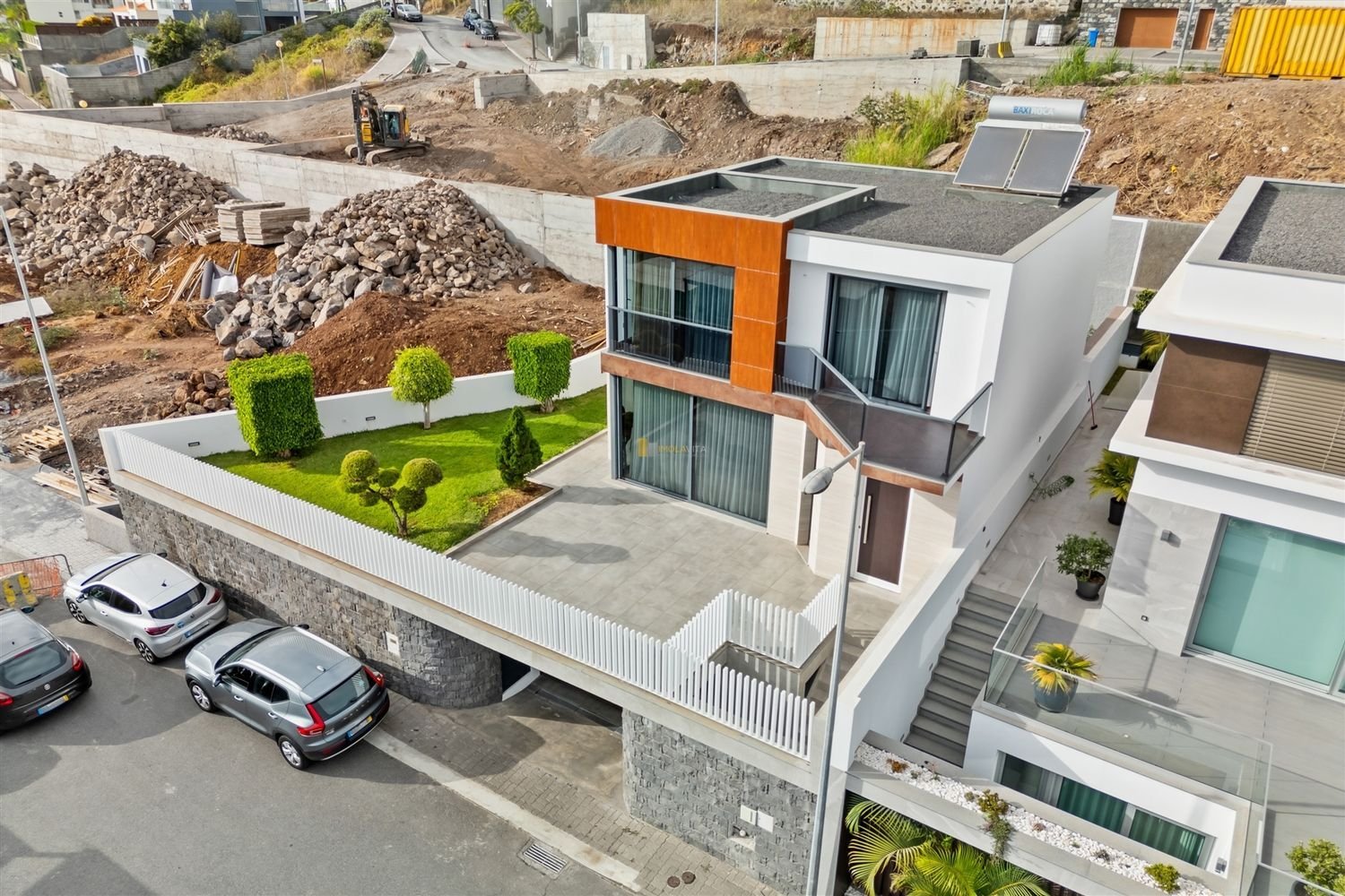 3 bedrooms House in Funchal, Portugal No. 25068