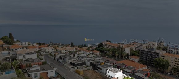 3 bedrooms House in Funchal, Portugal No. 25068 34