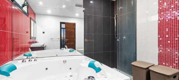 3 bedrooms House in Funchal, Portugal No. 25068 6