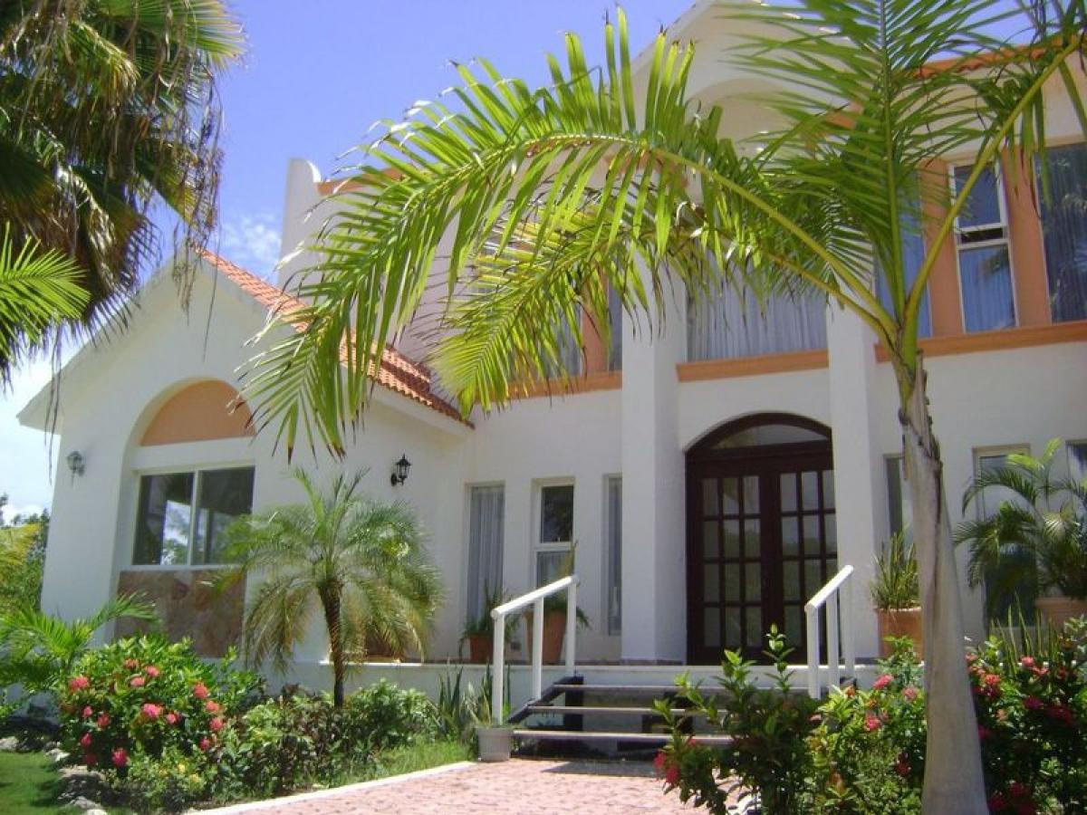 6 bedrooms House in Solidaridad, Mexico No. 148343