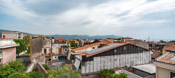 5 bedrooms House in Riposto, Italy No. 272676 18