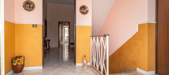 5 bedrooms House in Riposto, Italy No. 272676 3