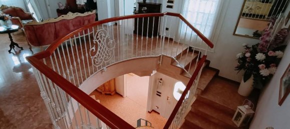 7 rooms Villa in Paese, Italy No. 132497 25