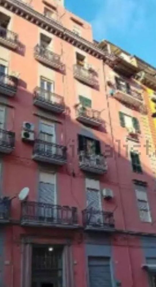 3 bedrooms Apartment in Naples, Italy No. 375843