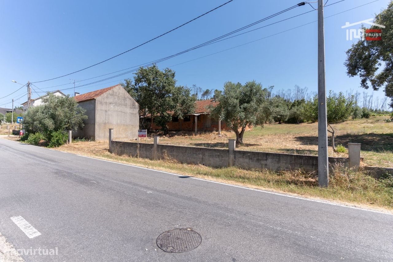 Terrain à Ourem, Portugal 1188m² No. 238401