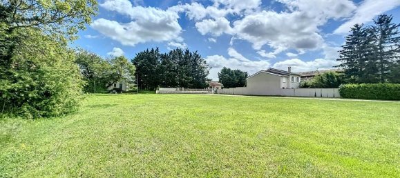 1383m² Land in Assieu, France No. 202230 3