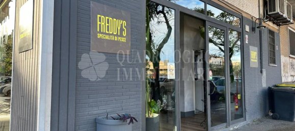 1 room Commercial property in Rome, Italy No. 50149 3