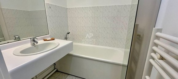 1 bedroom Apartment in Poissy, France No. 168800 11