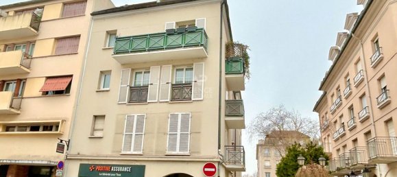 1 bedroom Apartment in Poissy, France No. 168800 2