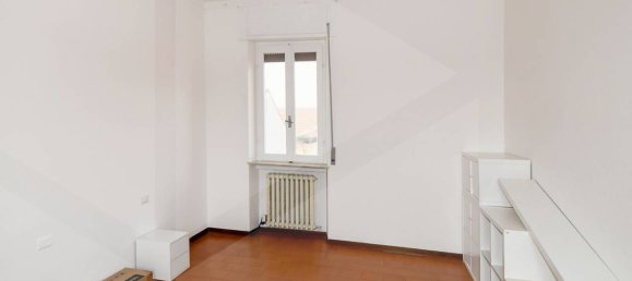 2-salle Appartement à Vanzaghello, Italy No. 27157 9