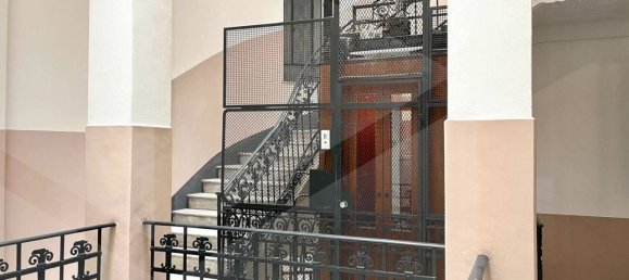 2 bedrooms Apartment in Bari, Italy No. 28737 11