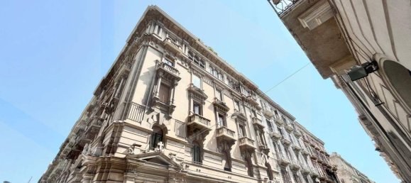 2 bedrooms Apartment in Bari, Italy No. 28737 5