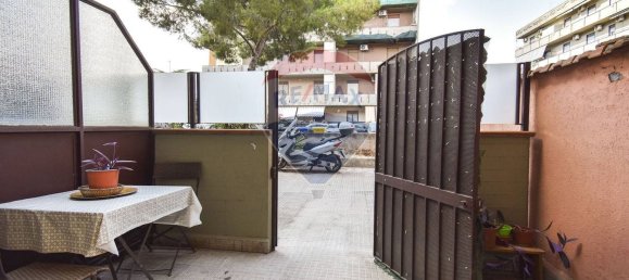 Квартира с 2 комнатами в Катания, Италия № 310599 5