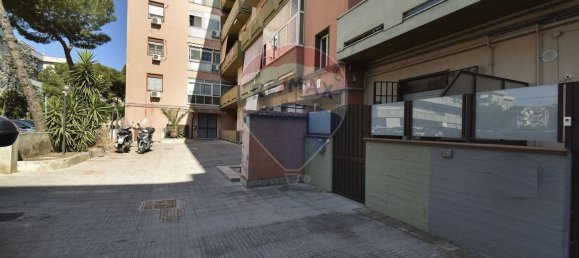 Квартира с 2 комнатами в Катания, Италия № 310599 18