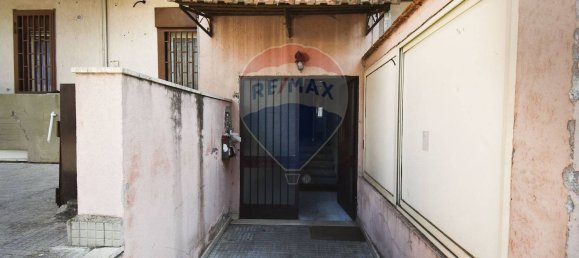 Квартира с 2 комнатами в Катания, Италия № 310599 20