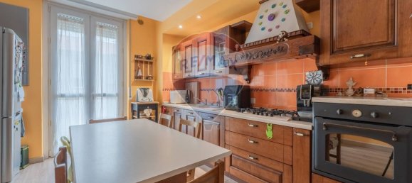 3 rooms Apartment in Ponte San Pietro, Italy No. 316096 23