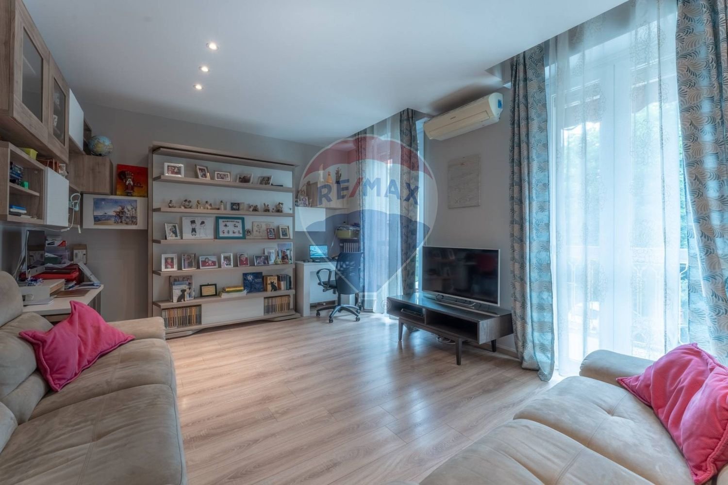 3 rooms Apartment in Ponte San Pietro, Italy No. 316096