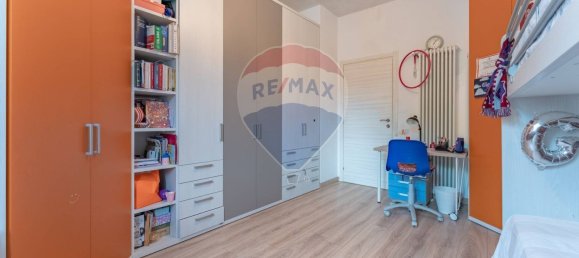 3 rooms Apartment in Ponte San Pietro, Italy No. 316096 38